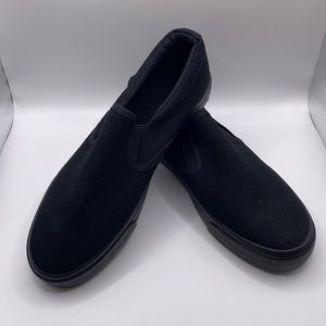 Men’s slip on canvas loafer